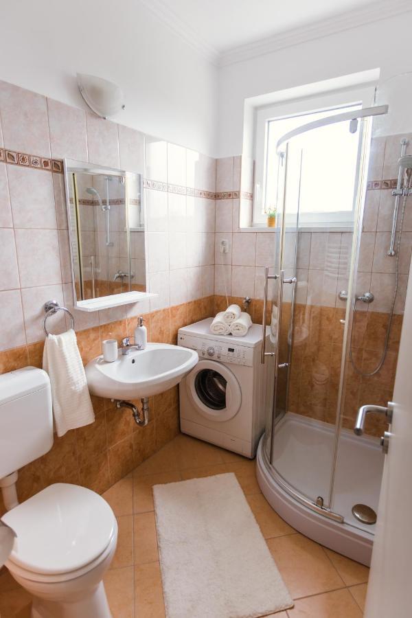 Bohohome Apartment Eger Exterior foto